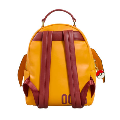 Mini sac à dos Loungefly avec le pokemon Dracaufeu, vue de face arrière avec des sangles marrons et le numéro du pokemon dans le pokedex