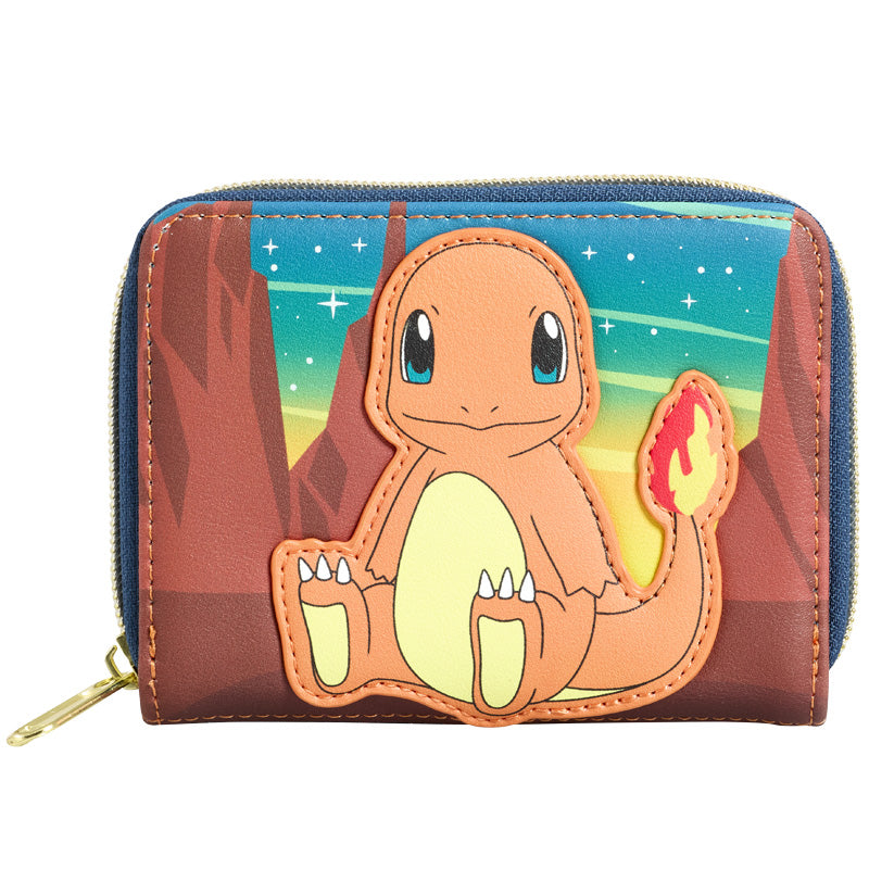 Face avant du portefeuille Loungefly à l'effigie du Pokemon Salamèche à l'avant en broderie et arrière en bleu 